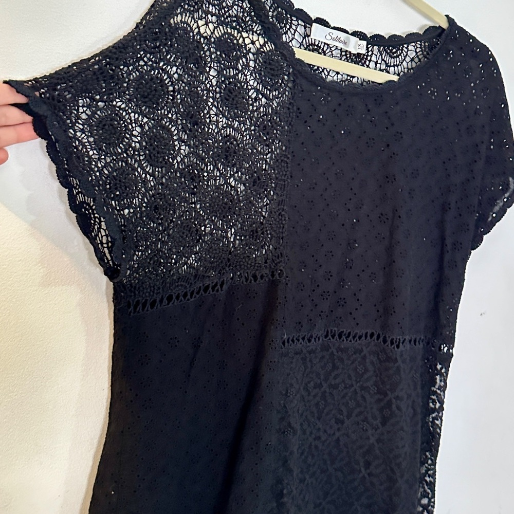 Solitaire Black Crochet Lace Top